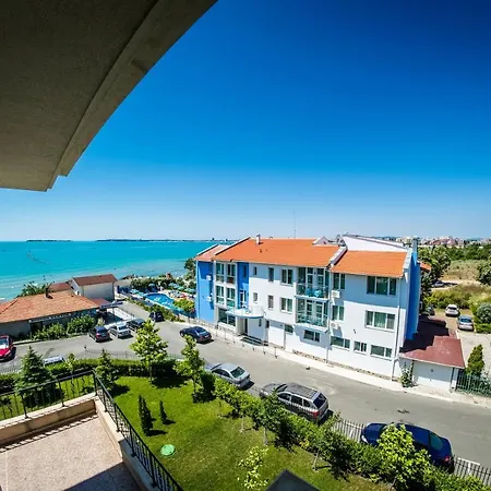 Prestige Sands Апартаменты